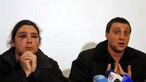 Bătaie în Capitală între lipitorii de afişe ai PNL şi PNG (Video şi Galerie Foto)