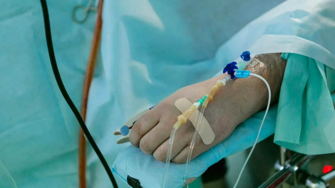 Studiu. Folosirea inteligenței artificiale în colonoscopii riscă să submineze competențele medicilor