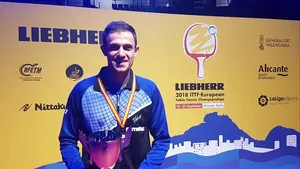 Baiatul care prinde furculiţele şi farfuriile în bucătărie. Andru Nenciu scrie despre omul săptămânii in sportul românesc