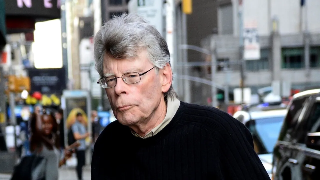 Stephen King este implicat în procesul împotriva fuziunii de 2,2 miliarde de dolari dintre două edituri