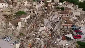 CUTREMURUL din Italia: Stare de urgenţă în regiunile cele mai afectate. Speranţa de a mai găsi supravieţuitori scade de la oră la oră - FOTO, VIDEO