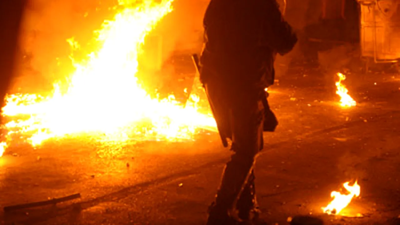 Atena: Un sediu al forţelor de intervenţie elene, atacat cu bombe incendiare