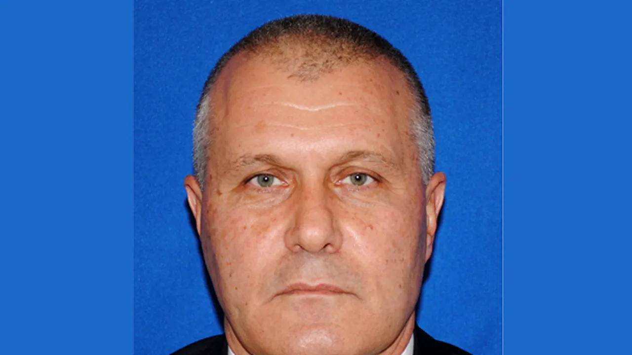 PMP anunţă trecerea deputatului Aurel Niculae de la PNL la Mişcarea Populară
