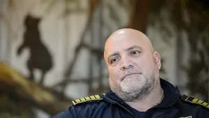 #DIZGRAŢIAŢII De ce pleacă un gardian după 26 de ani din sistem: Nu mai câştig decât stres - GALERIE FOTO, VIDEO