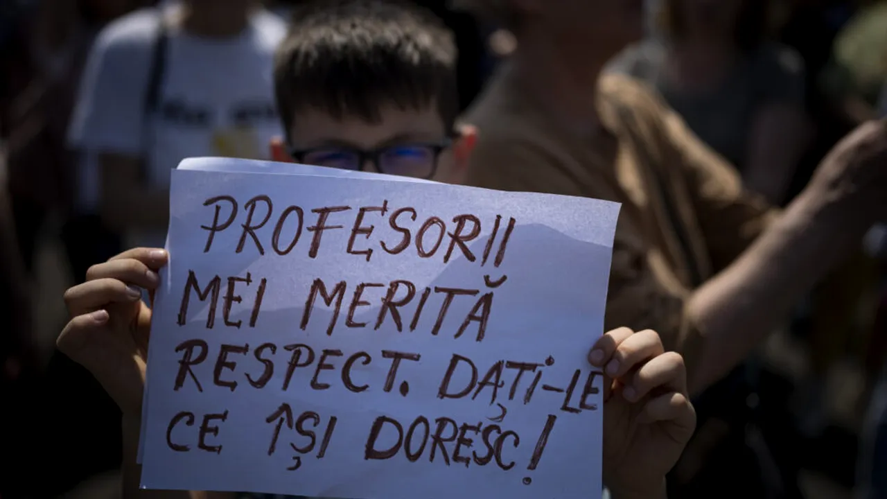 UNESCO avertizează asupra limitelor tehnologiei în educație. Rolul profesorilor în formarea elevilor, esențial