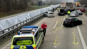 Un şofer român a murit în prima zi din an, într-un grav accident cu 12 maşini în Germania - VIDEO