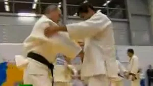 Vladimir Putin, antrenament cu campioni ruşi la judo. Vezi aici imagini