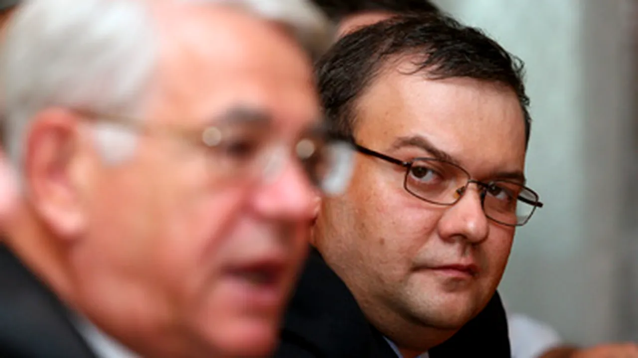 Meleşcanu, Scutaru: Finanţele blochează înzestrarea Armatei