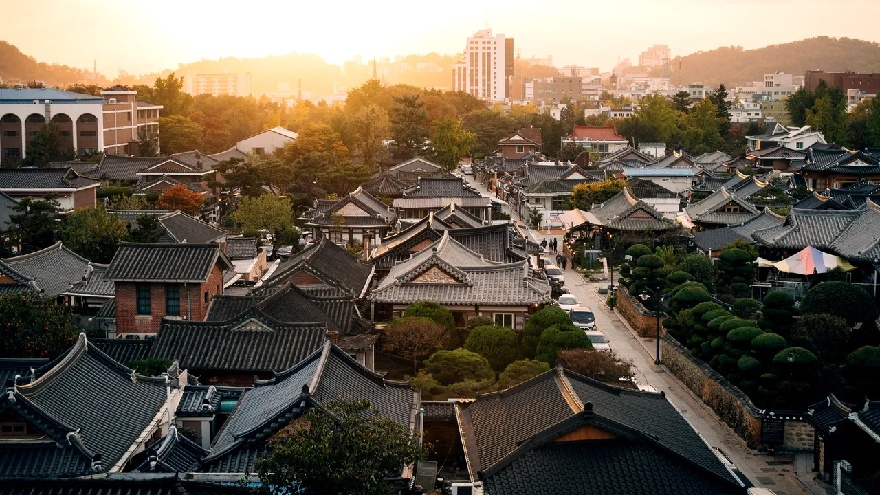 Turism în Coreea de Nord. O agenţie de turism din China oferă circuite în Coreea de Nord