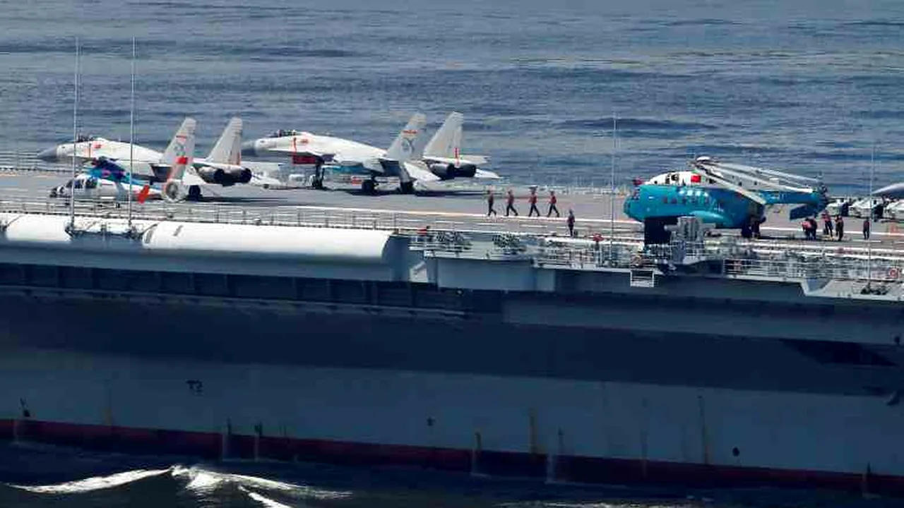VIDEO | Taipei: Portavionul chinez Liaoning a intrat în zona defensivă aeriană a Taiwanului