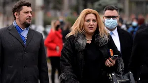 Consultări Iohannis - partide. Delegaţia AUR a întârziat zece minute