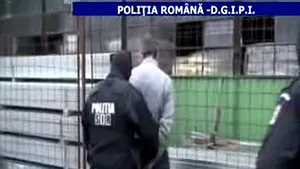 Zece persoane, arestate la Cluj pentru păgubirea mai multor firme din ţară