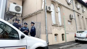 PERCHEZIŢII la 23 de adrese din Bucureşti şi la Spitalul de Arşi: Sunt vizaţi medici care ar fi făcut ILEGAL operaţii estetice. Declaraţia managerului spitalului