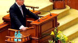 Păduraru spune că moţiunea de cenzură a USL împotriva Guvernului Ungureanu a trecut cu sprijinul PDL