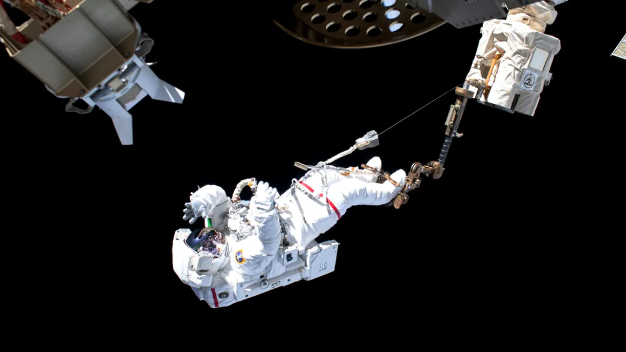 Întoarcerea oamenilor pe Lună intră în faza decisivă. Cum se pregătește echipajul pentru cea mai complexă misiune NASA