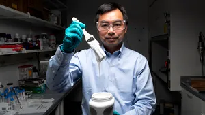 Oamenii de ştiinţă au creat cea mai albă vopsea din lume. Aceasta ar putea elimina nevoia de aer condiţionat