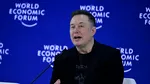 Elon Musk la Davos: Urmează o lume în care roboții vor depăși oamenii ca număr și inteligență