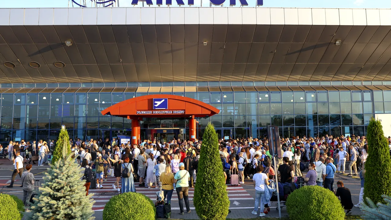 Aeroportul Chişinău şi-a reluat activitatea în regim normal 