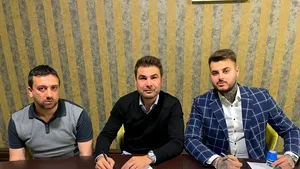 Adrian Mutu a semnat pe doi ani cu FC U Craiova 1948
