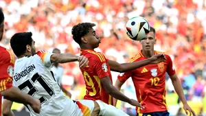 Studiu Euro 2024: Ce echipe susţin românii după eliminarea naţionalei, ce mănâncă şi ce beau la meci şi ce jucător român cred ei că a performat