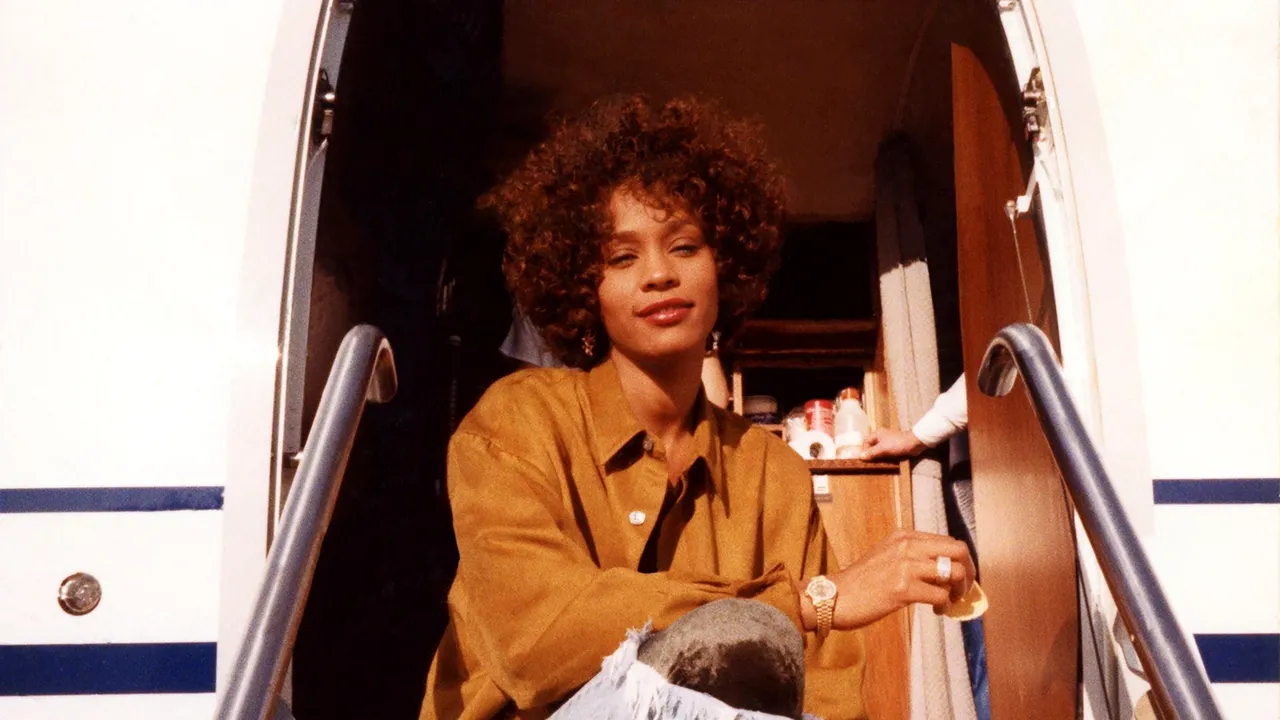 Viaţa lui Whitney Houston, pe marile ecrane. Realizatorii filmului le vor arăta fanilor care e 