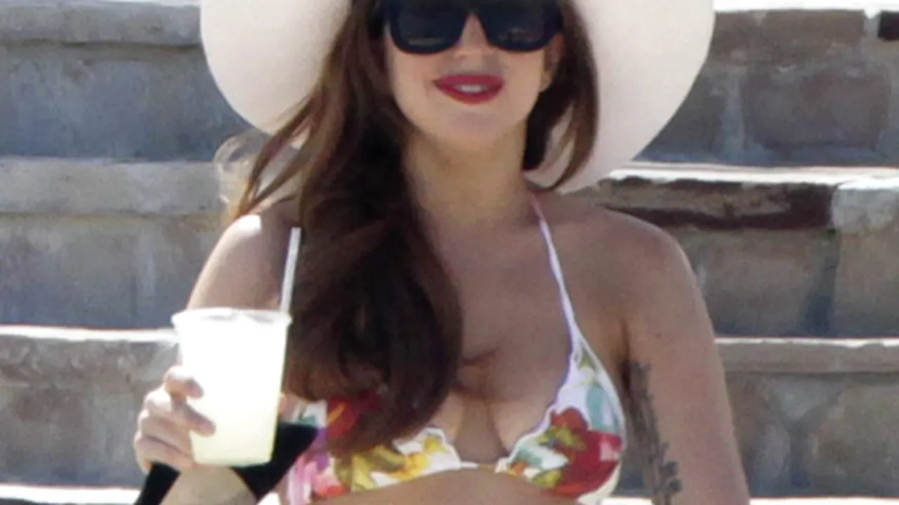 Lady Gaga, domnişoară de onoare la nunta unei prietene, în Mexic - FOTO