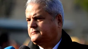 Adrian Năstase a câştigat procesul cu Inspectoratul de Stat în Construcţii