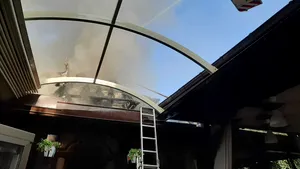 Incendiu la un restaurant din judeţul Argeş. Două persoane s-au intoxicat cu fum | FOTO, VIDEO