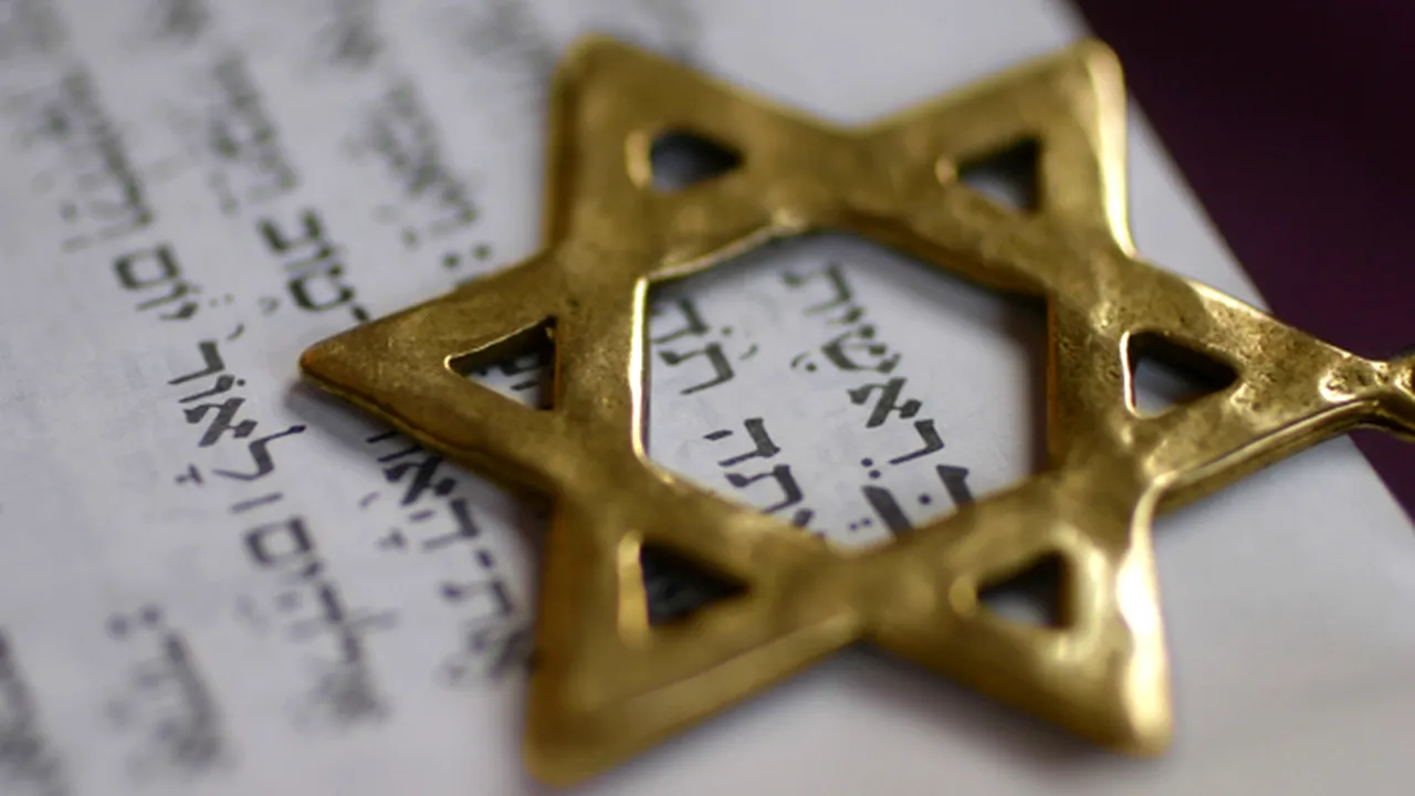 Marea Britanie va adopta o nouă definiţie privind antisemitismul