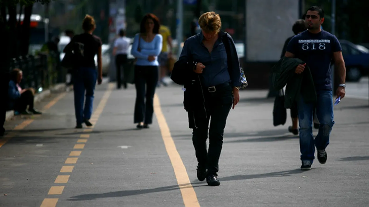 Guvernul a decis: Angajaţii care au contracte part-time vor plăti asigurări pentru pensii şi sănătate la nivelul salariului minim 