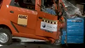 Cea mai ieftină maşină din lume a primit zero stele la testele de siguranţă Ncap. Cum a decurs testul pentru maşina de 2.000 de dolari - VIDEO