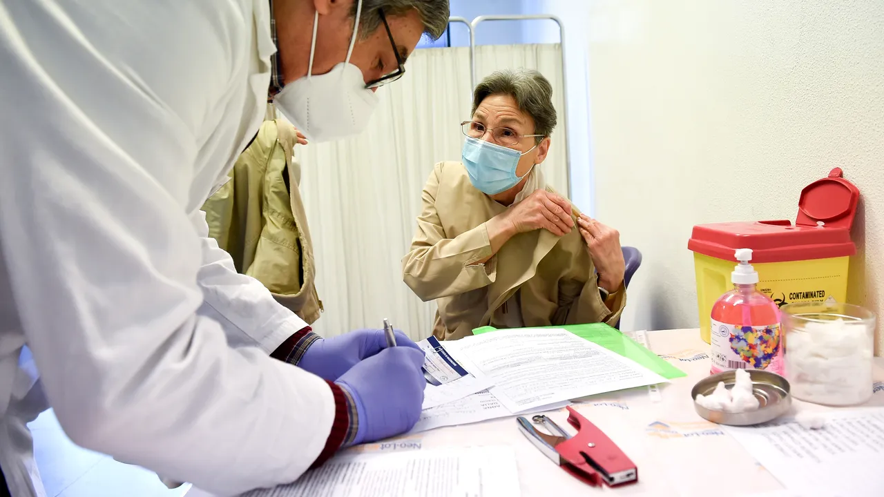 COVID-19 România. Piedici în calea vaccinării la medicul de familie
