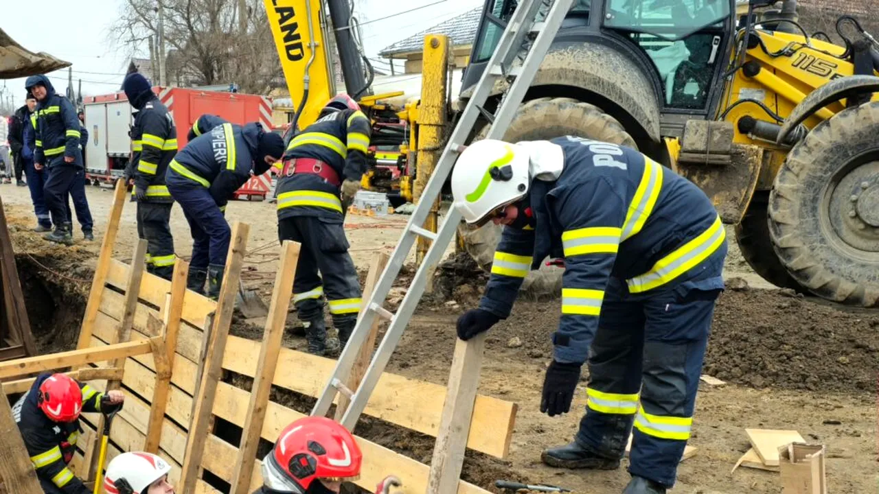 Un bărbat a murit după ce a fost surprins de un mal de pământ, la lucrări de canalizare, în Fierbinții de Jos
