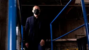 COMENTARIU Lelia Munteanu: Un film mut cu al doilea om în Stat  