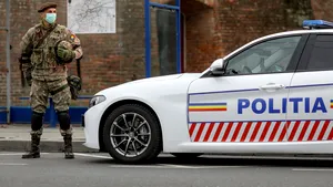 DOCUMENT. Ordinul dat de Ministerul Afacerilor Interne: Sâmbătă şi duminică, la orele 17.00 şi 21.00, din maşinile de Poliţie se va auzi „Deşteaptă-te, române!”