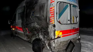 Ambulanță lovită de ruși în regiunea Cernihiv. Doi medici au fost răniți