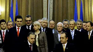 Divergenţele PSD-PDL ar putea afecta lupta împotriva crizei - presă