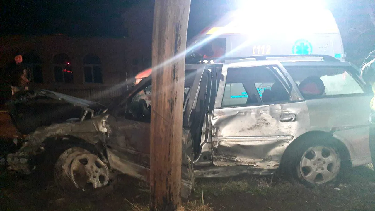 FOTO: Accident în Suceava. Doi bărbaţi au murit şi un tânăr a fost rănit