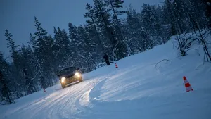 (P) Continental este dublu câştigător la testul anvelopelor de iarnă ADAC