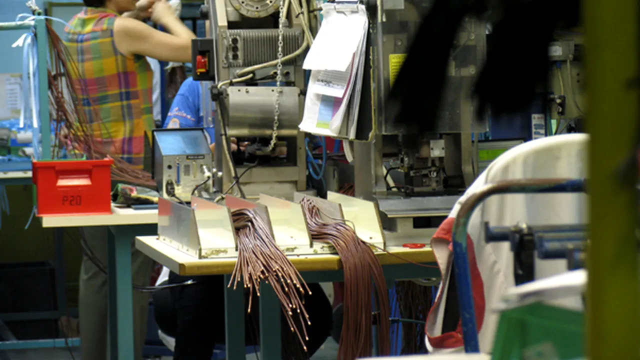România a înregistrat în martie a zecea creştere anuală din UE a producţiei industriale