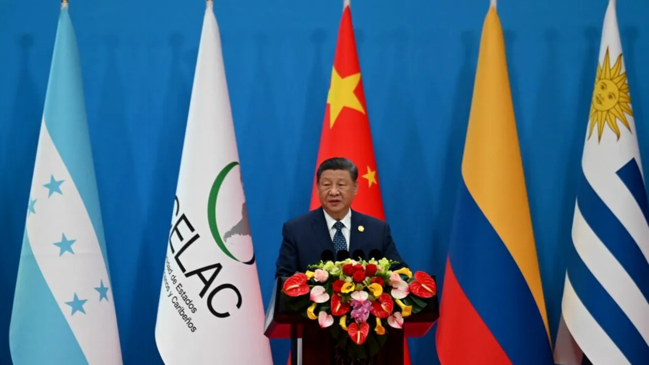 China își extinde influența pe glob: Xi Jinping oferă 10 miliarde de dolari Americii Latine