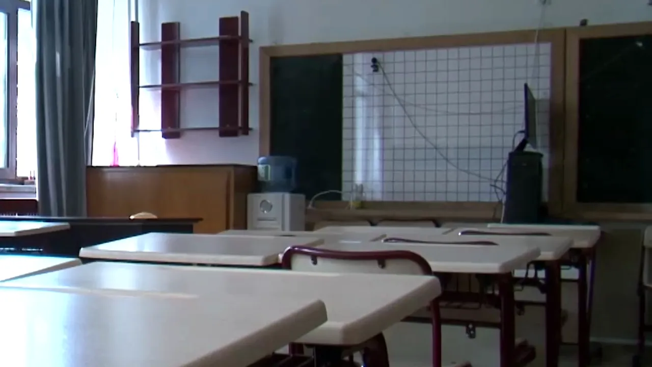 Haos înainte de începerea şcolii. Cum s-au pregătit profesorii şi părinţii, în aşteptarea ghidului de la Minister