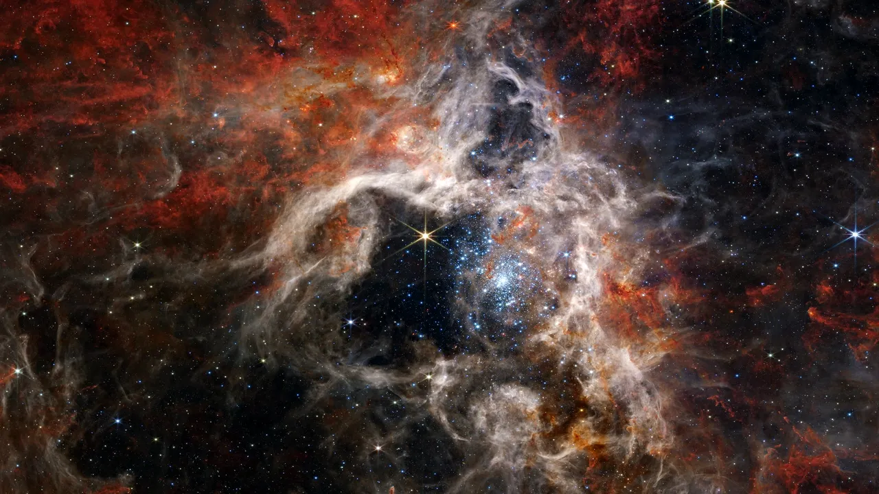 O ”tarantulă” spaţială uriaşă a fost surprinsă de telescopul Webb al NASA