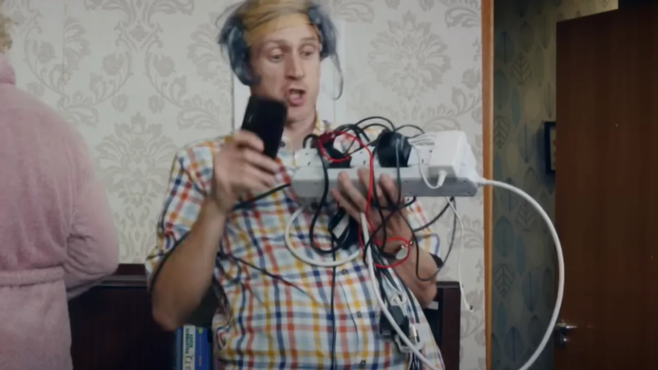 (VIDEO) Criza energetică în Irlanda. Au apărut primele parodii pe YouTube despre raţionalizarea energiei