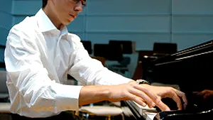 La doar 16 ani, Teo Gheorghiu debutează la Royal Festival Hall din Londra