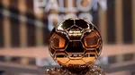 Fostul mare fotbalist Ruud Gullit și jurnalista Kate Scott prezintă ceremonia Balonului de Aur 2025