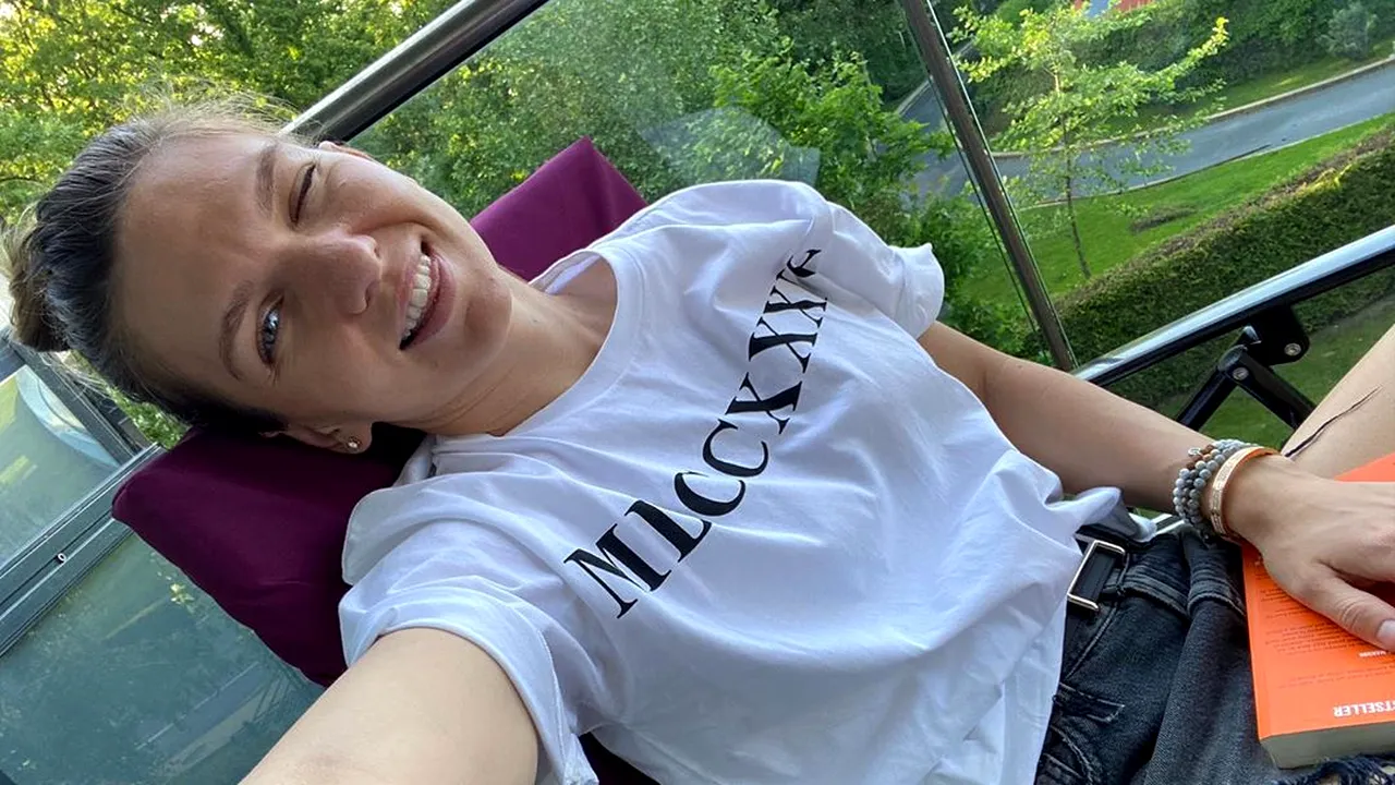 Ce citeşte Simona Halep pentru a reveni în formă maximă: „The Subtle Art of Not Giving a F*ck”