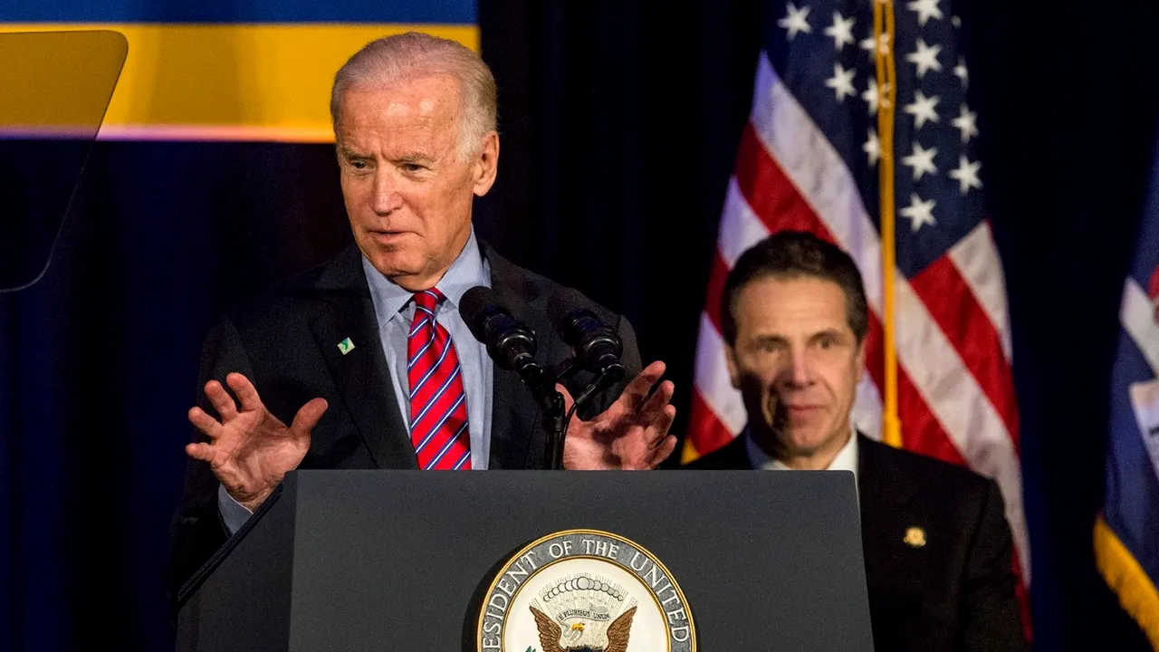 Preşedintele Joe Biden i-a solicitat public guvernatorului statului New York demisia. Andrew Cuomo este acuzat într-un dosar de hărţuire sexuală