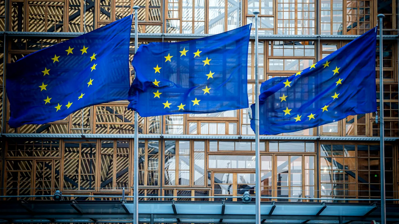Parlamentul European adoptă reforma pieţei energiei electrice din UE
