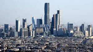 Criza loveşte puternic în ţara magnaţilor: TVA-ul se triplează, iar statul opreşte 